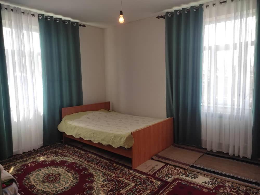 Emir Guest House In 卡拉科尔 外观 照片
