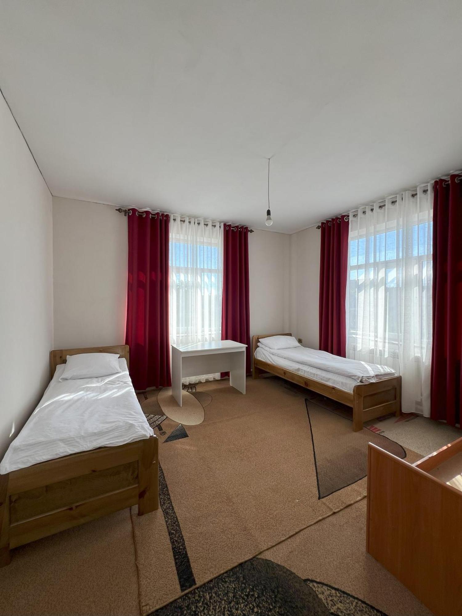 Emir Guest House In 卡拉科尔 外观 照片